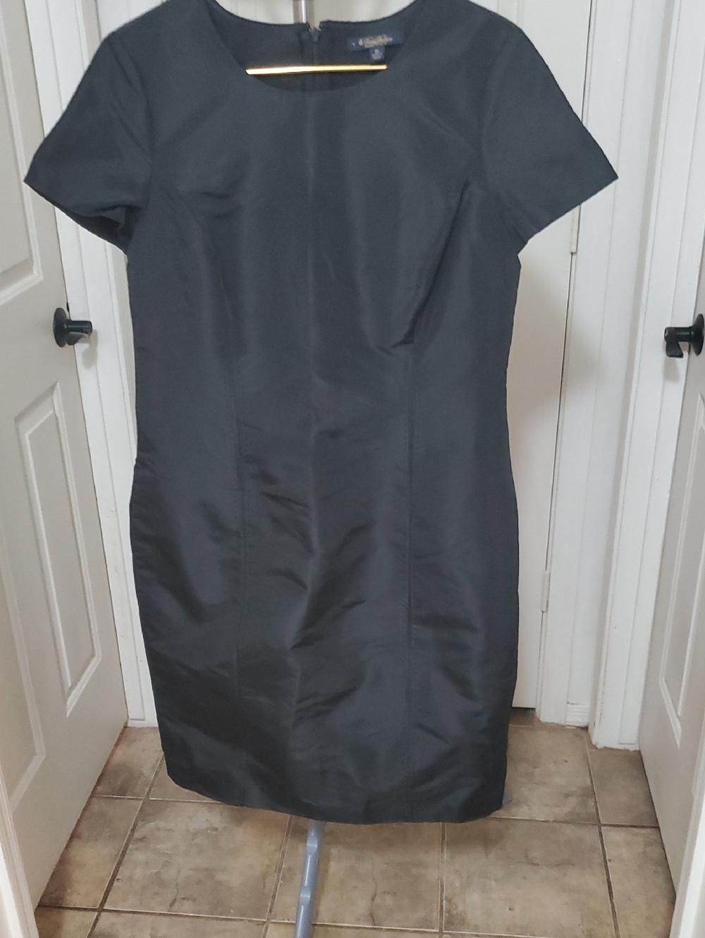 Brooks Brothers Black Short-Sleeve Midi Sheath Dress